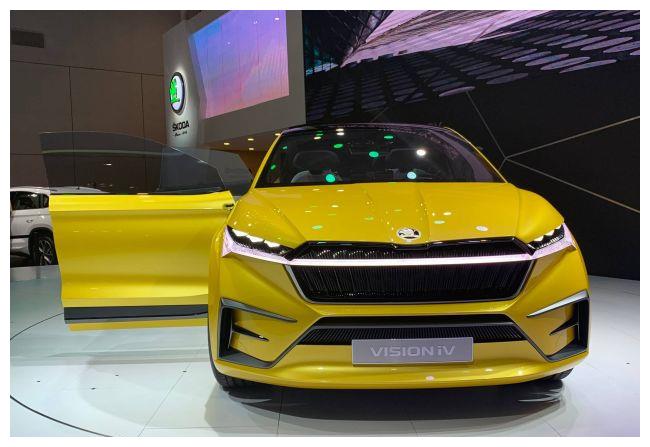 斯柯达纯电动概念车VISION iV亮相上海车展