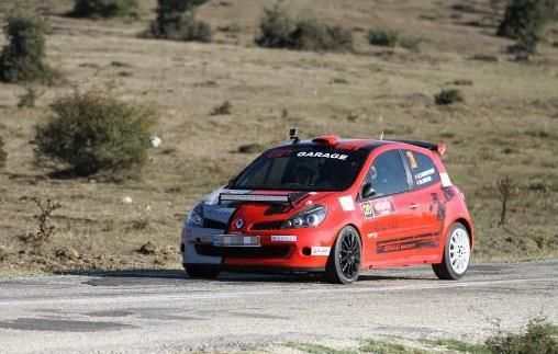 雷诺拉力车，性能卓越，磅礴大气的赛车风格，快来感受