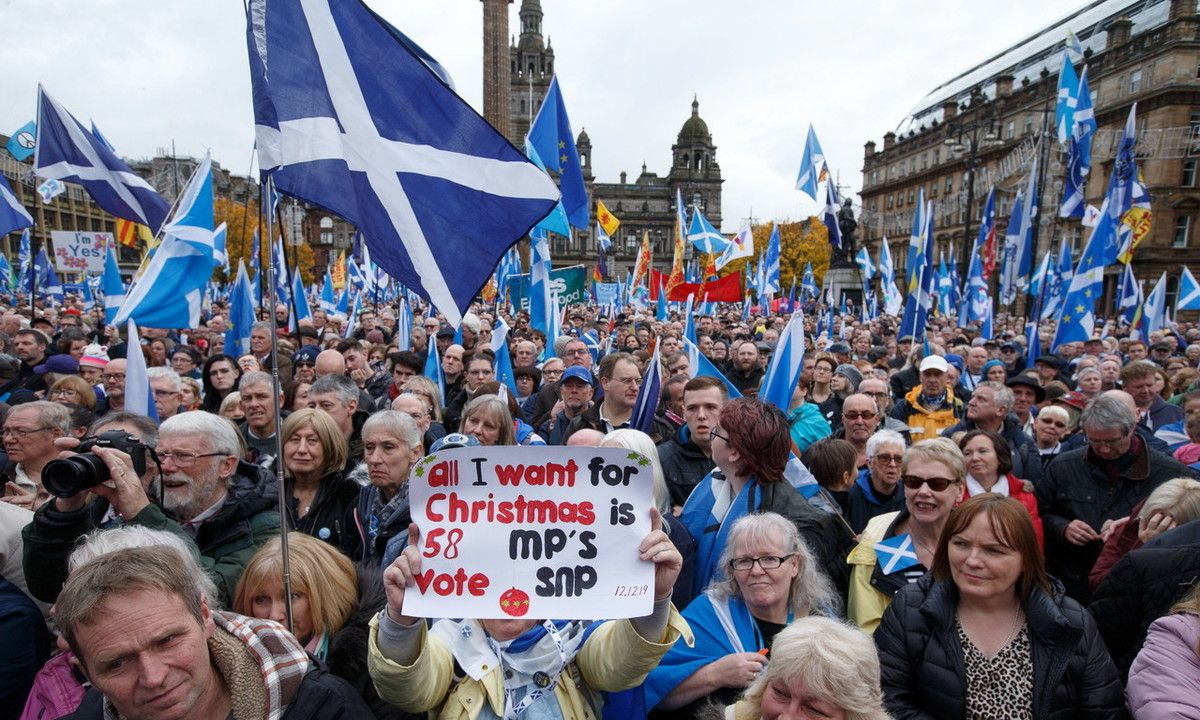 英国忙着"脱欧",苏格兰数千人集会要求苏格兰独立