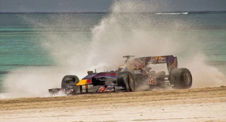 红牛二队：令人沉迷，车身各处美丽十足，十分巴适