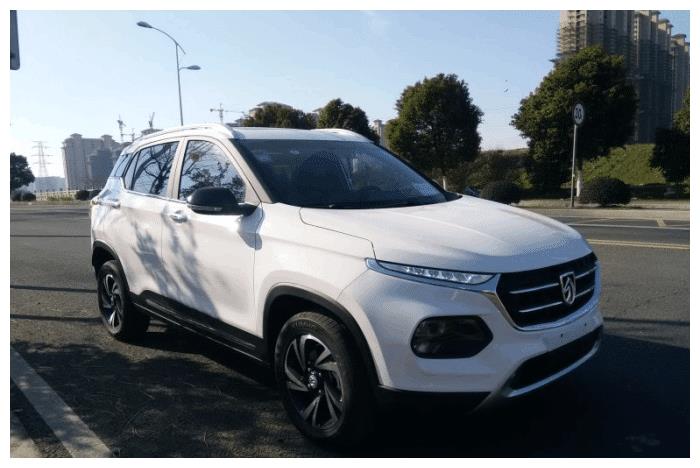 放弃众泰山寨T300,提了号称“神兽”车,家里人都说买值了