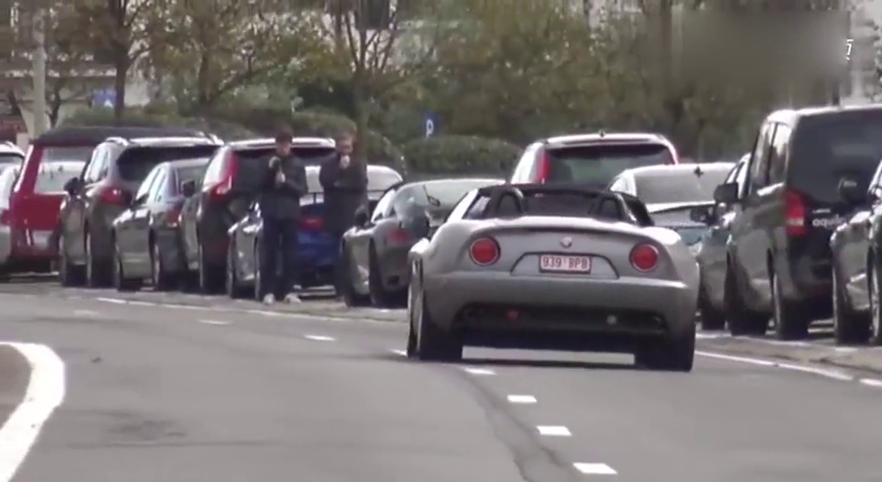 超高速超级跑车加速！