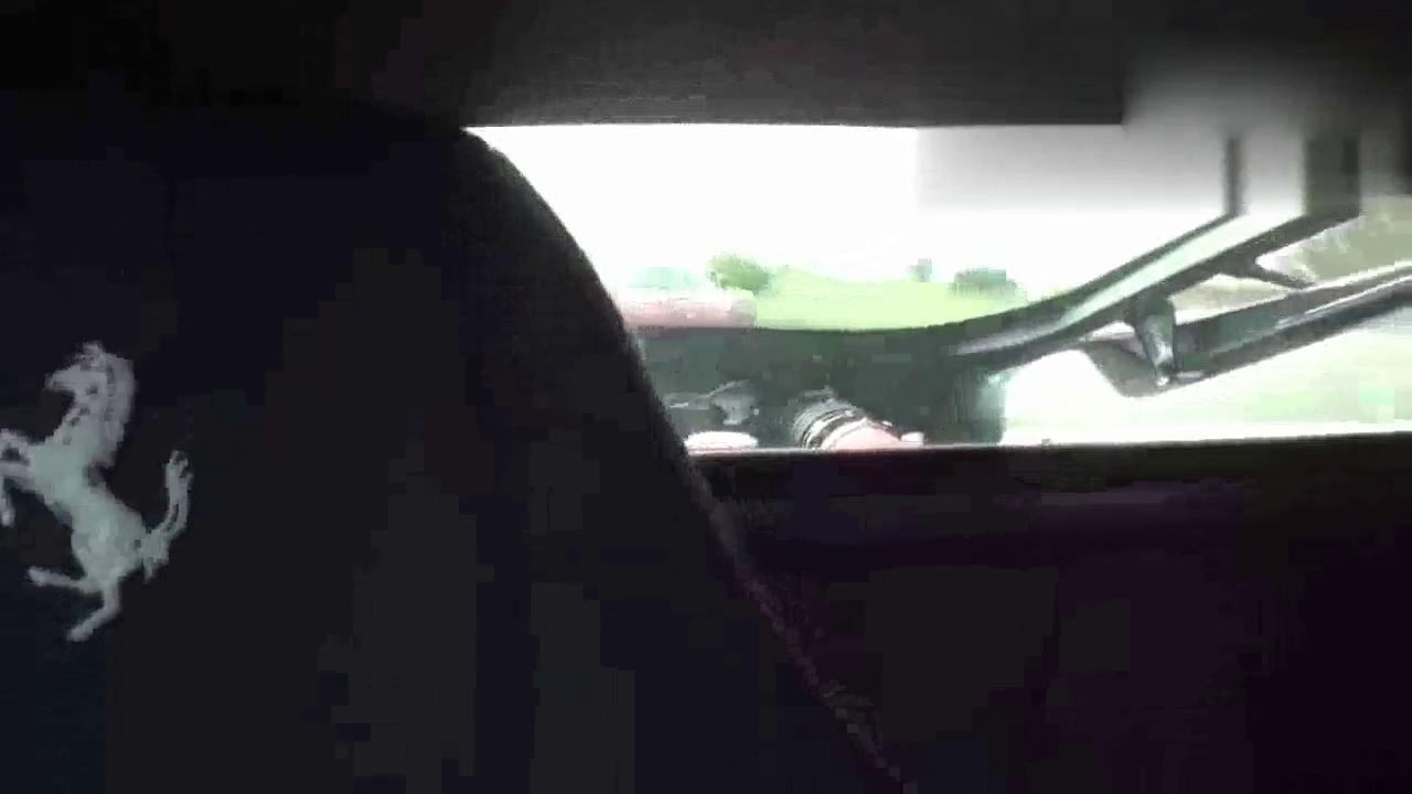 兰博基尼挑衅幽灵跑车，车主立马狂躁了！场面精彩