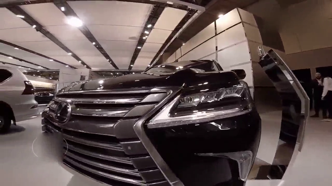 已经不能用惊艳来形容了！车展上的2018款雷克萨斯LX570