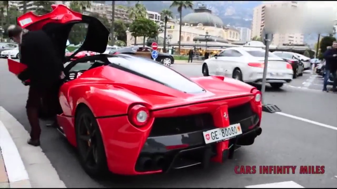 跑车驾驶员都是怎么上车的，体会一下什么才是真正的优雅！