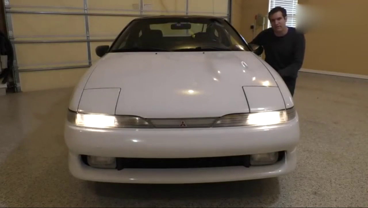 土豪买了一辆30年前的三菱跑车，大灯升起才明白多经典！