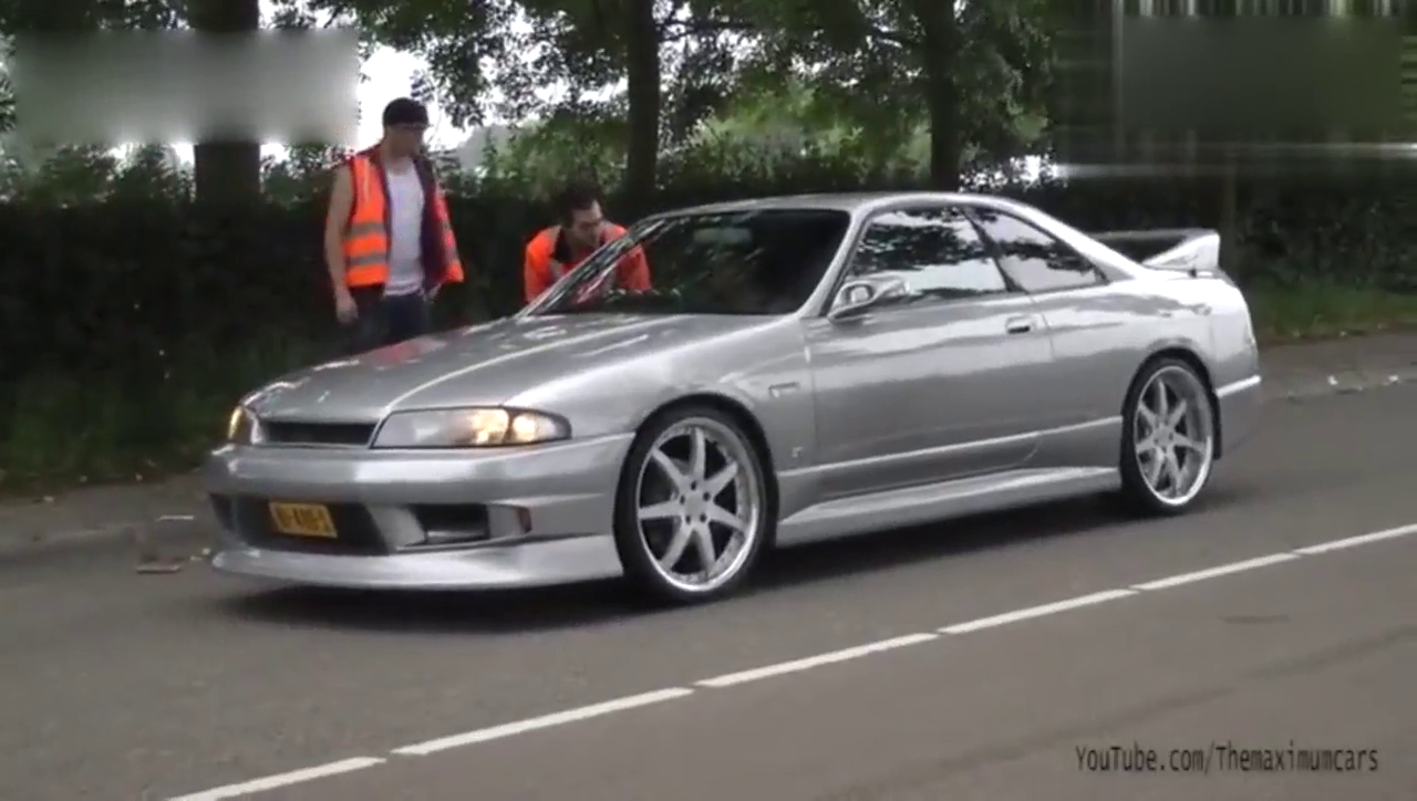 帅！丰田Supra 马自达RX-7等改装车聚会 你觉得哪款最炫酷？