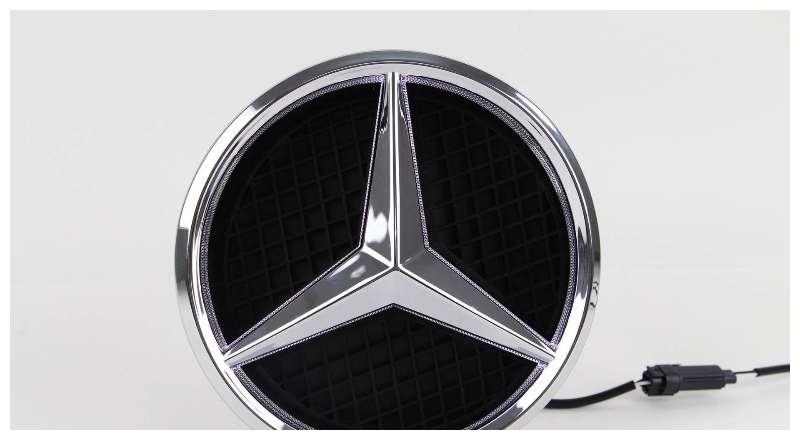 奔驰4S店态度转变很明显，这是舆论的力量吗？