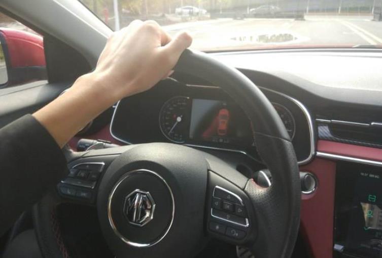 知道這三點(diǎn)開車禁忌才能算老司機(jī)，新手別不當(dāng)回事，你知道幾點(diǎn)？