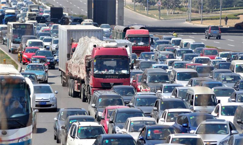 骑电动车还要考证？驾考费用曝光，车主不满：这吃也相太难看了！