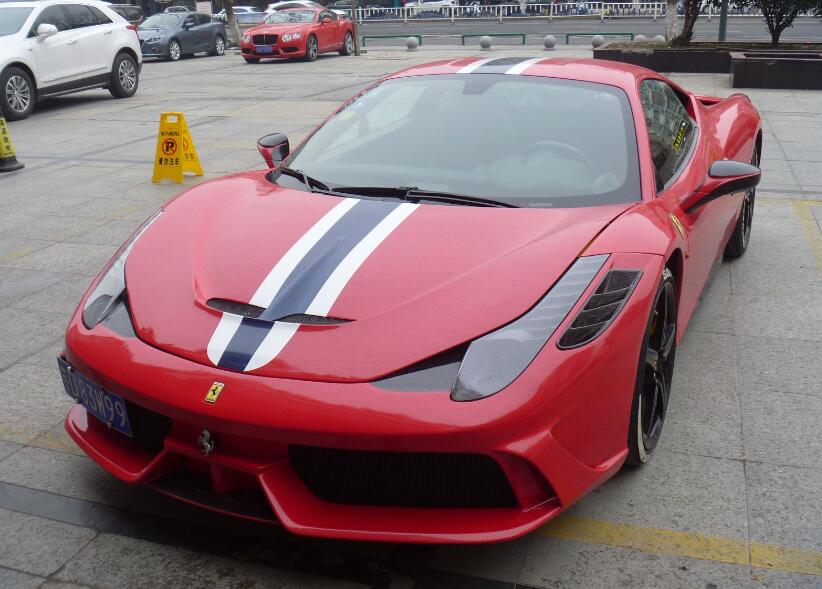 实拍常州法拉利458，车主还改了前脸套件！