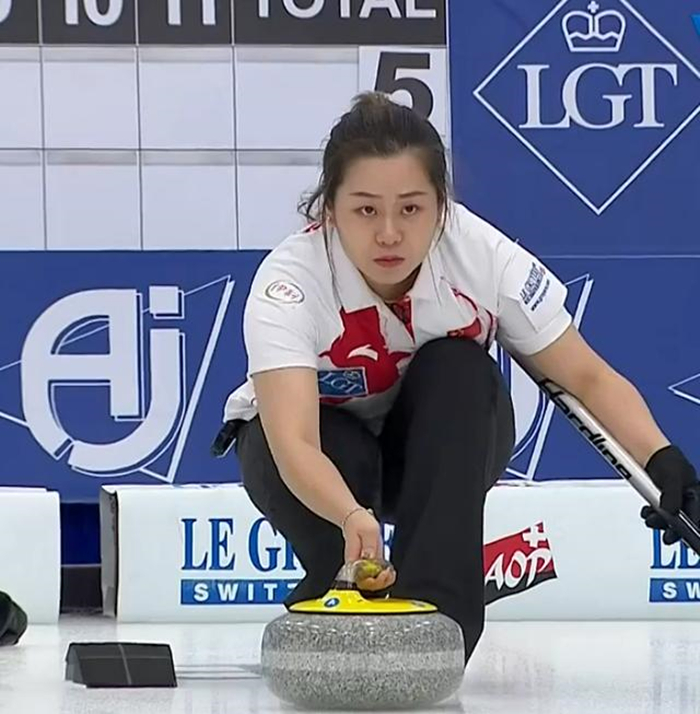仅差1分!中国女子冰壶队遭到瑞士队逆转,无缘