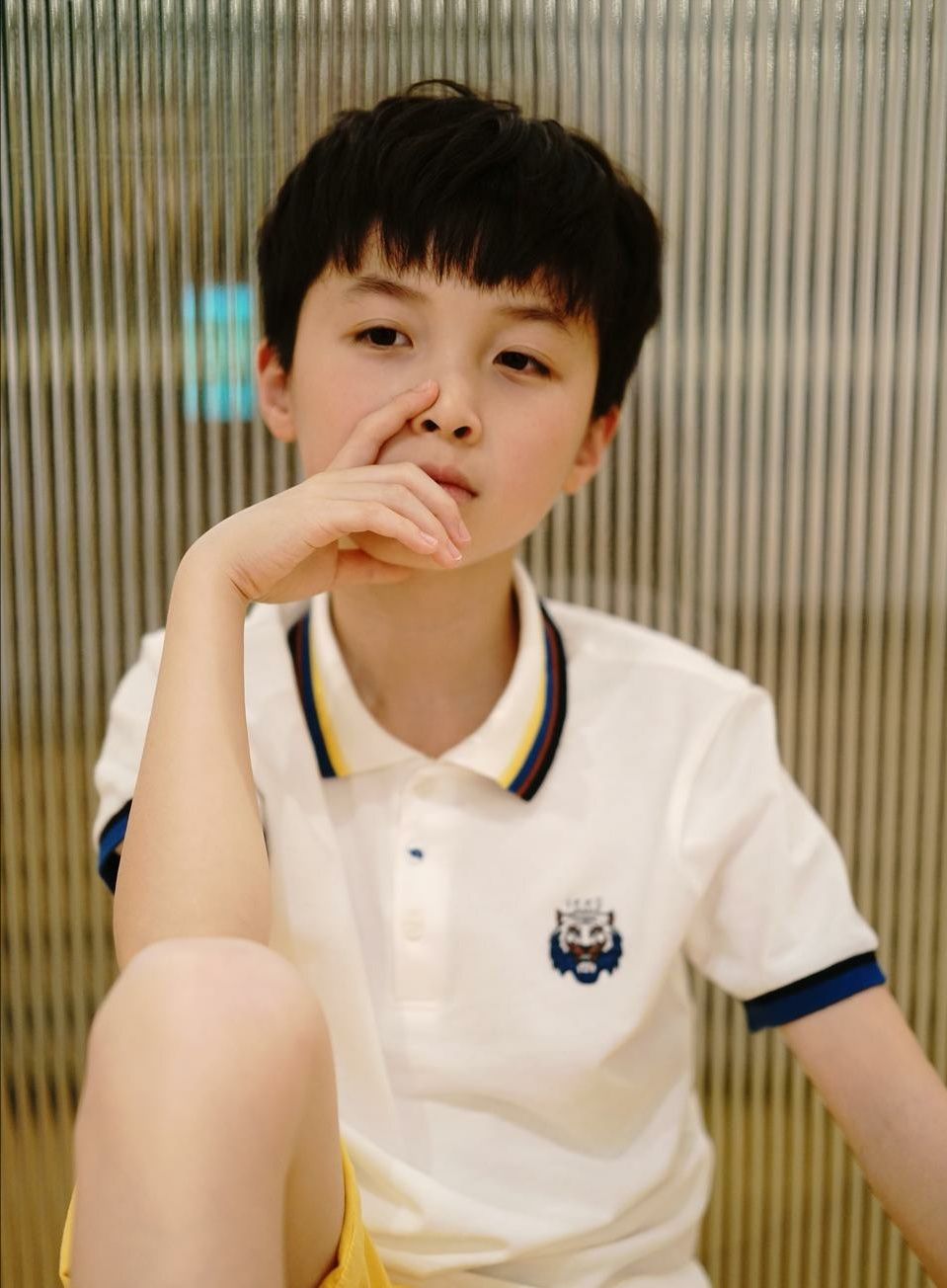 "小夜华"已经长大,不仅是小帅哥,还是小吃货,更是一枚