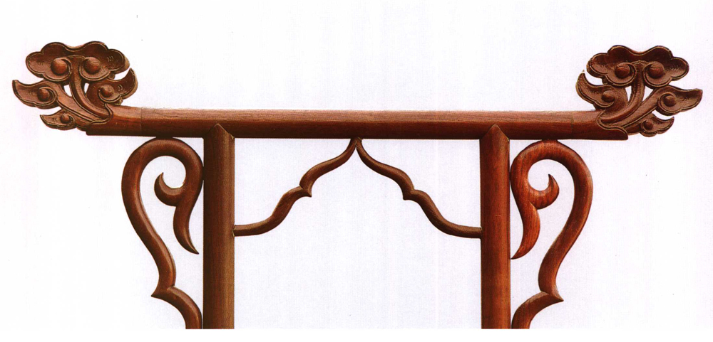 魏璎珞云肩纹饰 明式家具中也有 赏《明式家具珍赏》中的四簇云纹