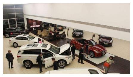 为什么买车时都建议让新车在4S店放一夜？内行人说出猫腻