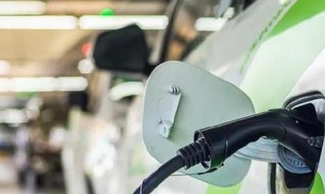 好不容易有了新能源牌照，现在该不该买车？