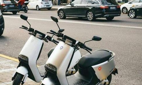 比雅迪更高端的电动车，配3000W博世电机，性能堪比摩托车