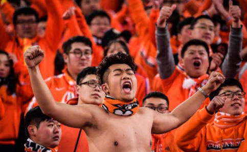 鲁能一引援让球迷怒了:不如让韩鹏多踢两年,大