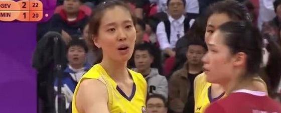 恒大女排3：2险胜江苏女排，差半步踏进联赛四强