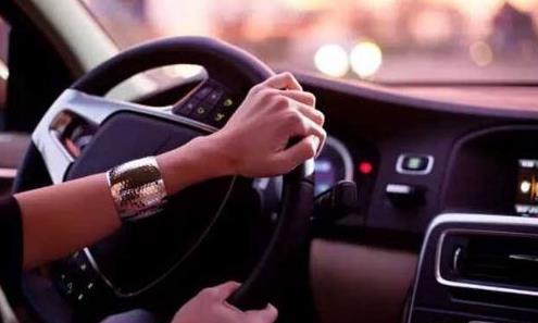 中国式养车三大怪像，维修工叹气：都是穷人思维在作祟