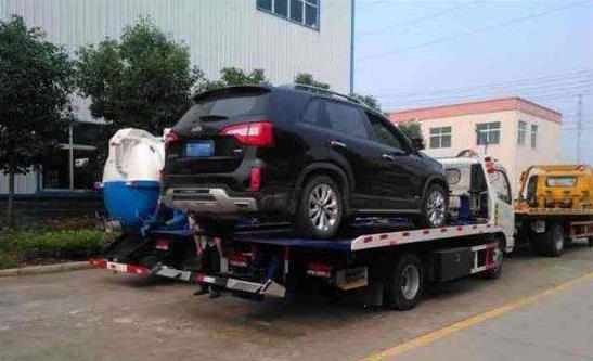 为什么都是便宜车被拖走而不是豪车?交警说出了真相,车主:心酸