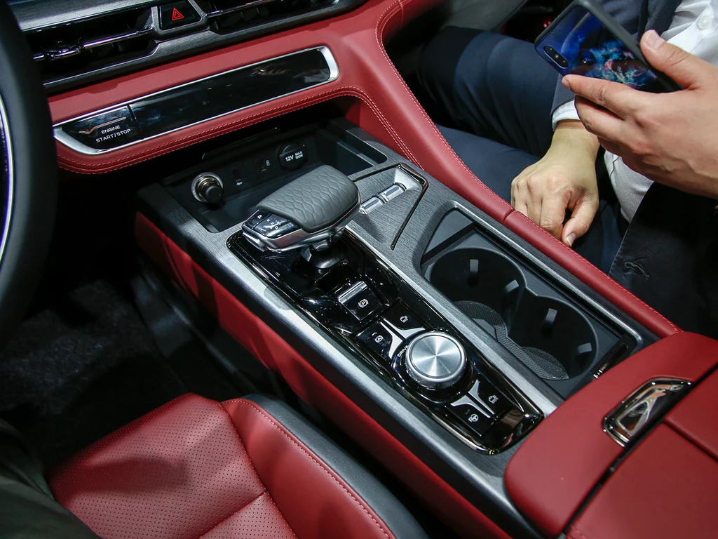 ����CS75PLUS�������У�����2.0T+����8AT��Ŀ����������H6