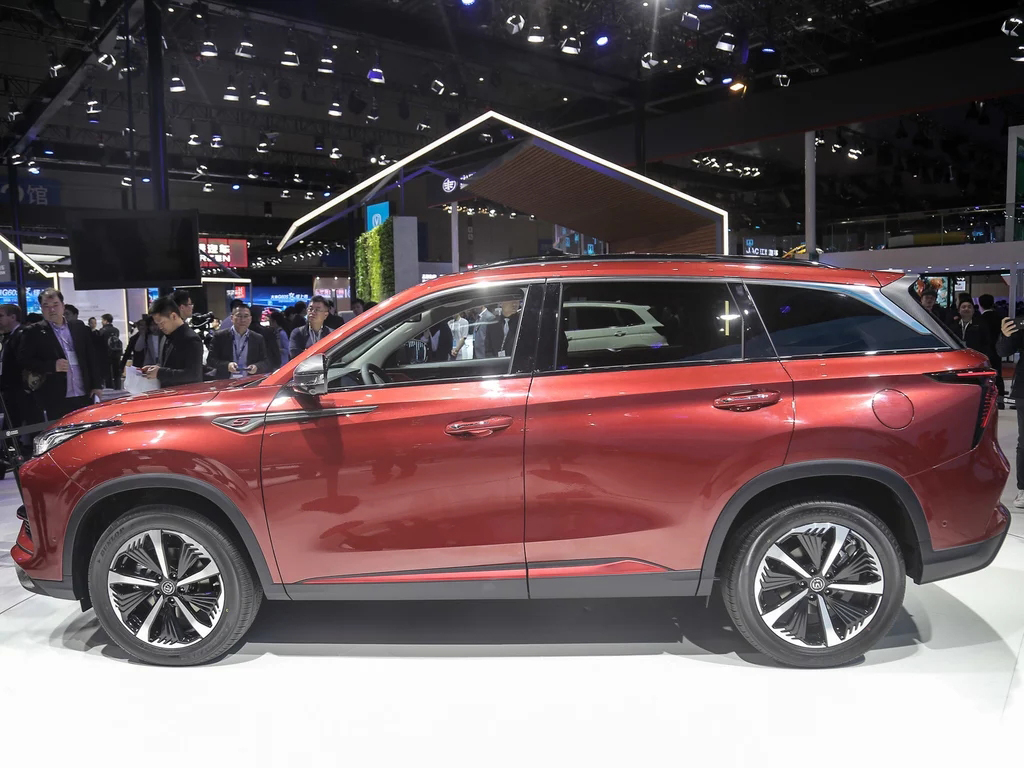 ����CS75PLUS�������У�����2.0T+����8AT��Ŀ����������H6