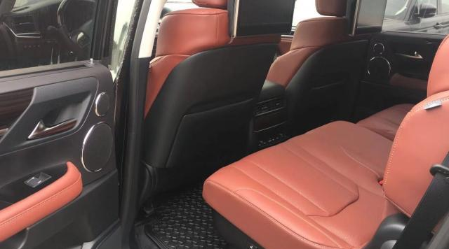 雷克萨斯大型SUV,轴距2米85配V8引擎