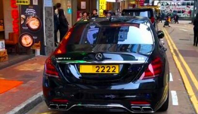 香港铜锣湾偶遇大佬座驾,奔驰AMG S63,车牌号表明了实力