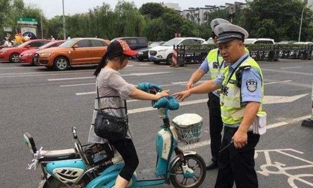 又一电动车“新规”来了，被抓到直接罚500，交警：新车也一样