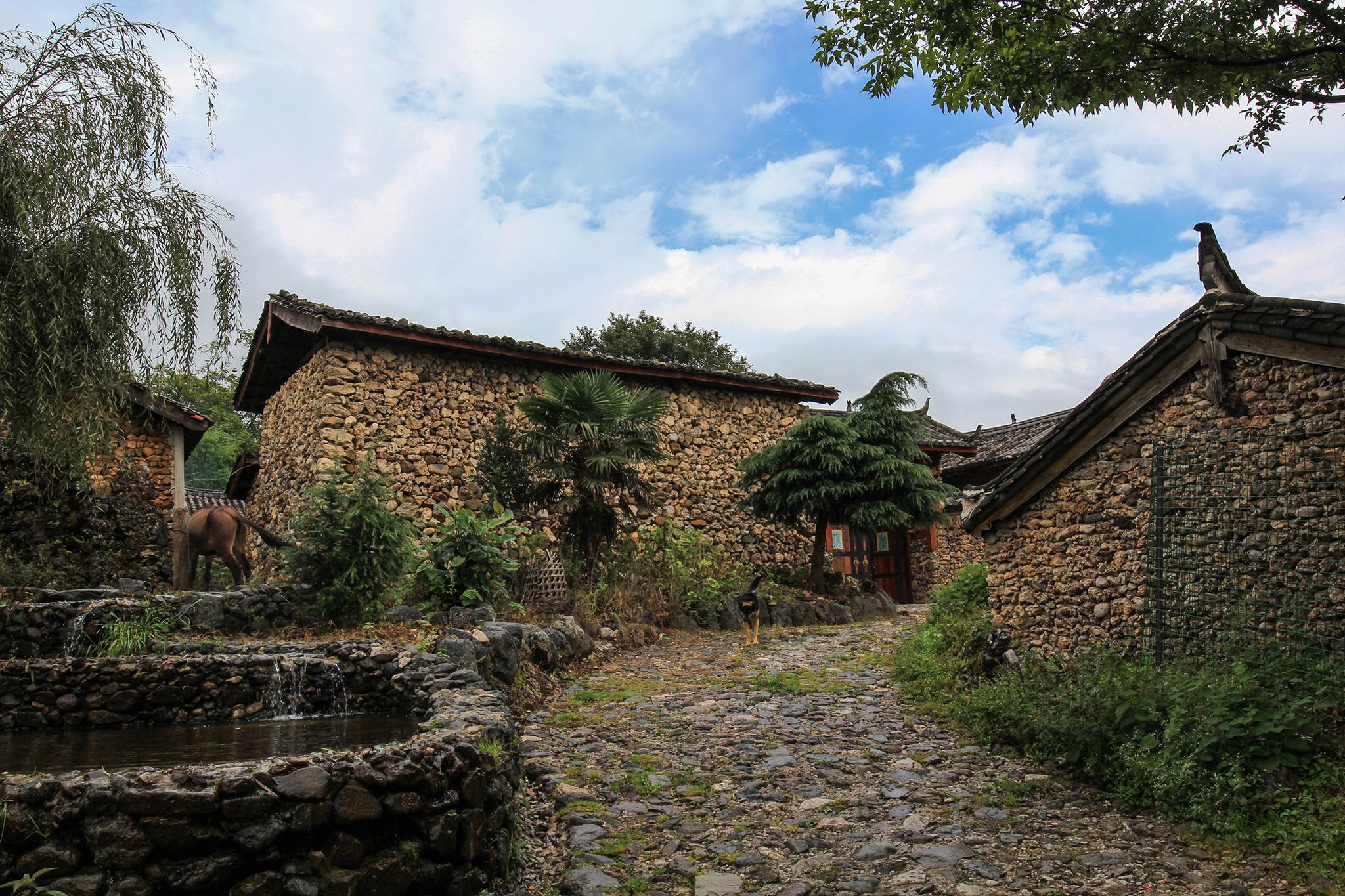 丽江石头村天气预报_(丽江石头村天气预报今天)