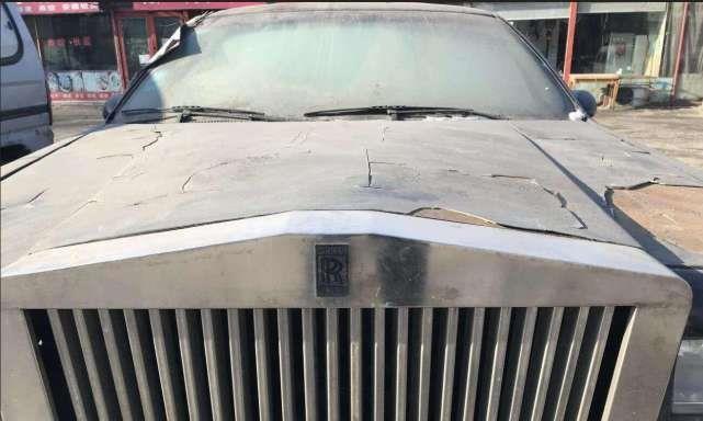 “停车5年，停车费30万，立马开走全免”，为啥无人认领？