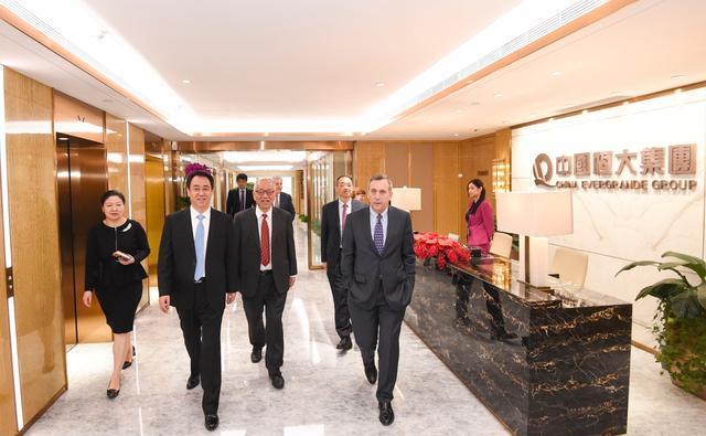 恒大许家印会晤哈佛校长一行 新能源汽车产业