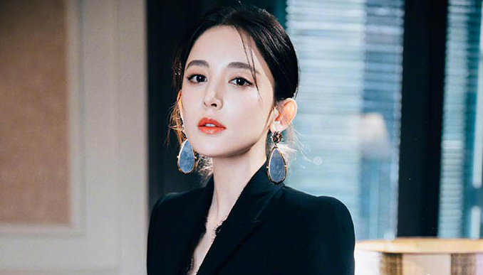 娜扎张翰疑复合 两人关系模糊不清这次被传复