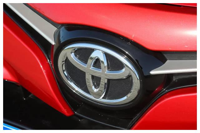 速递!新鲜的“10-15万小型两厢车“资讯全在这，看我就够了