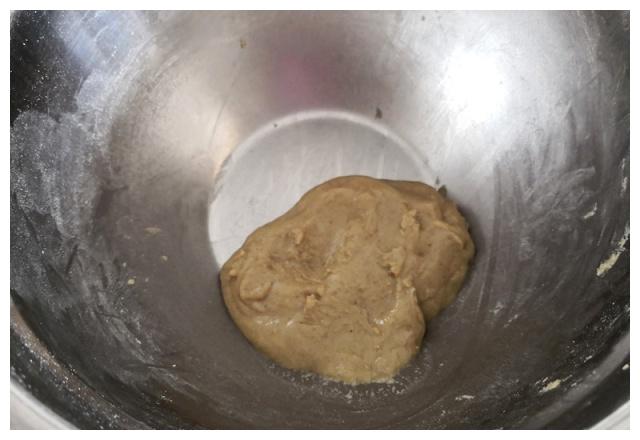 担心吃饼干会胖？不加糖而加它，再配上健康的它，鲜香酥脆不长肉