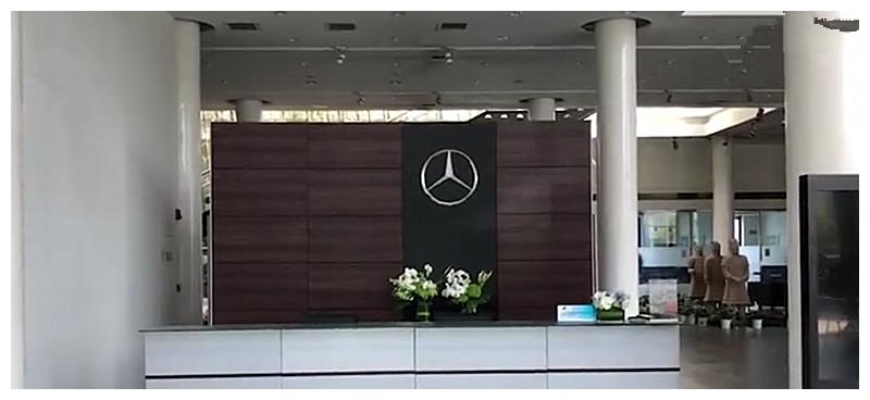 “66万奔驰”结果:女研究生和奔驰和解,4S店一夜清空新车!