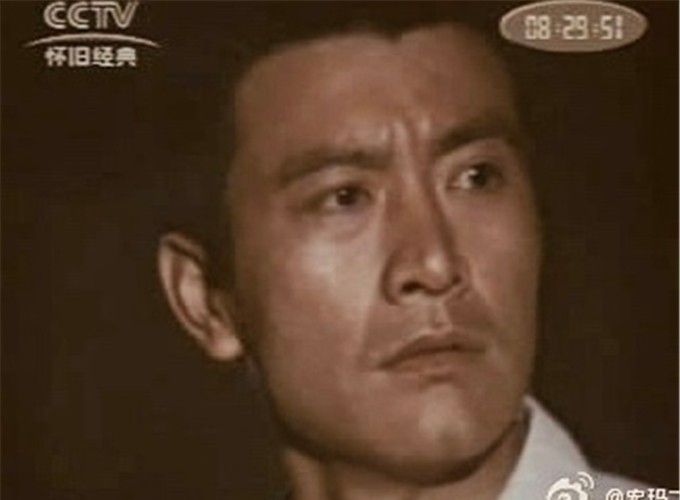 周里京晒他在《新星》里演的李向南