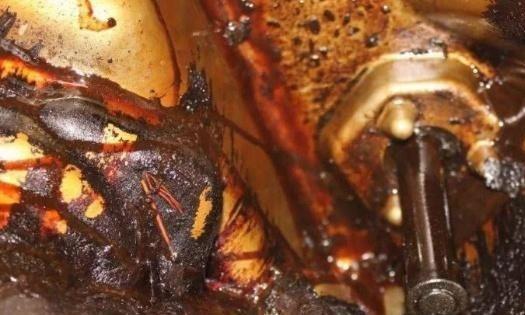 私家车开得越久积碳越严重？修车工：用这3个技巧，积碳立马消失