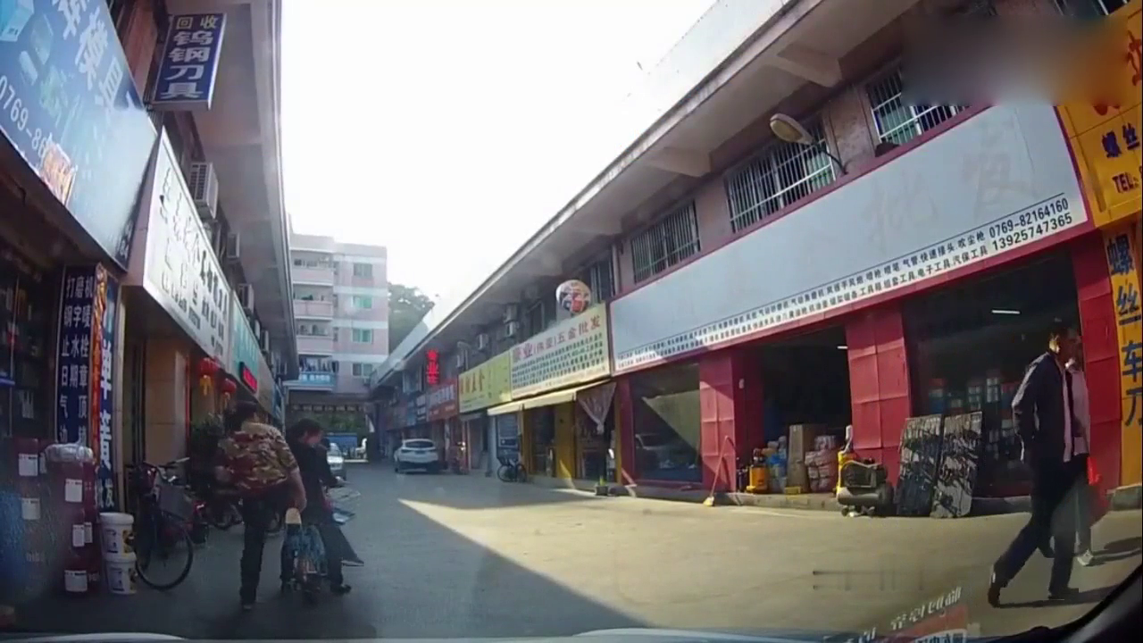 电动车起飞失败，原因太肥！