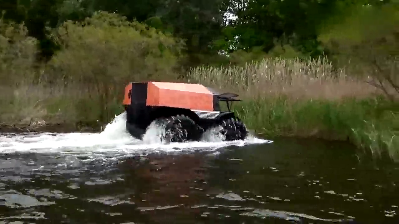 这样的改装车，国内绝对没有_clip