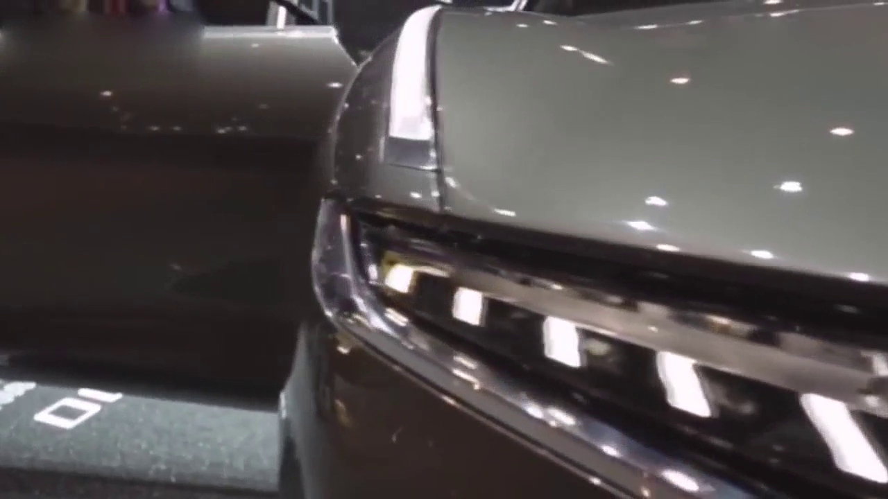 香港造奇葩电动跑车：依然得烧汽油，2