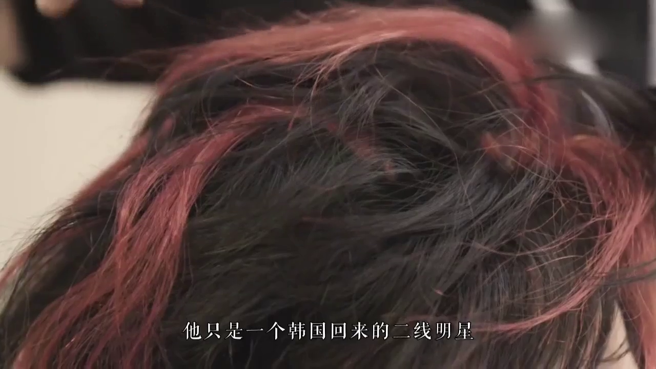 黄子韬原来是个富二代，限量跑车随便开，其中一辆中国仅1台