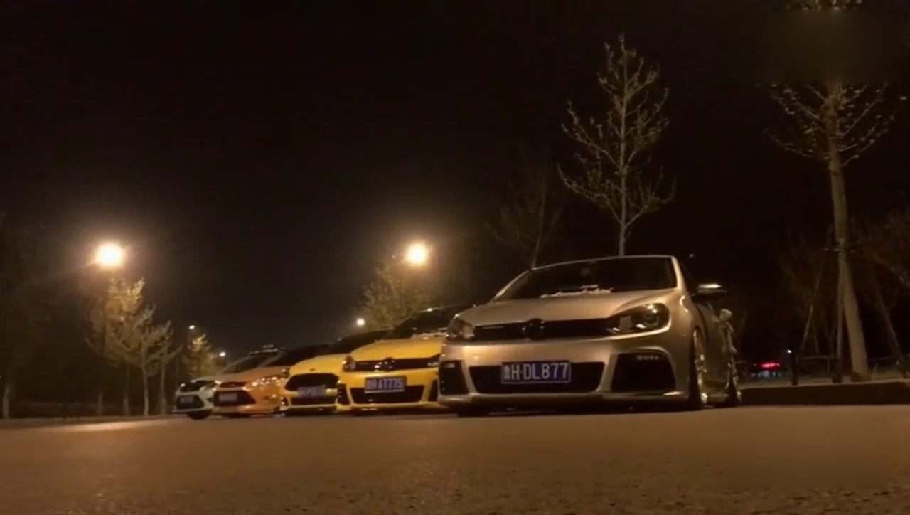 低趴改装车，过条减速带试试？