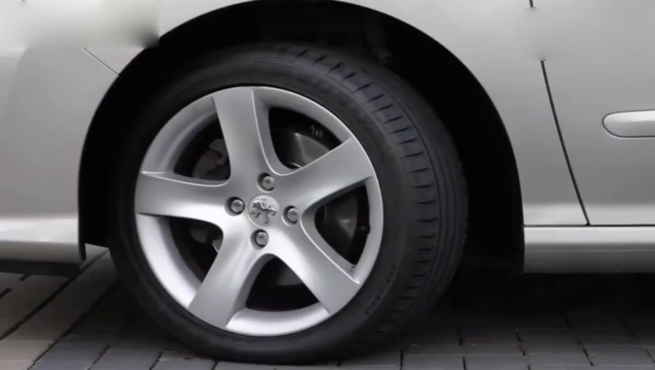 全新进口标致308sw家用旅行车还在等什么呢