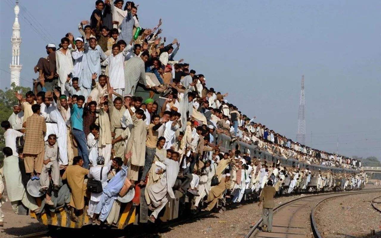 印度大妈来炫富,到中国超市逛一圈愣了,网友:还