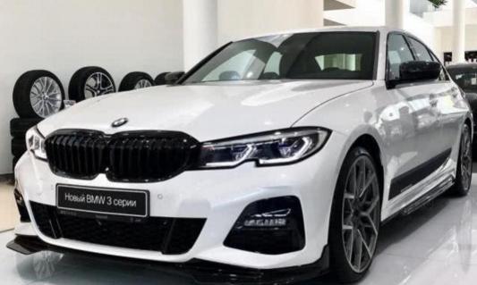 全新宝马3系即将开卖，完爆老款，满足男人心中的3系情怀