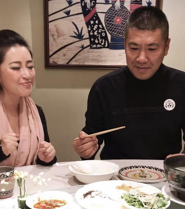 赵本六称直播没被封,疑似回归解除封禁,这样其他网红也会回来!