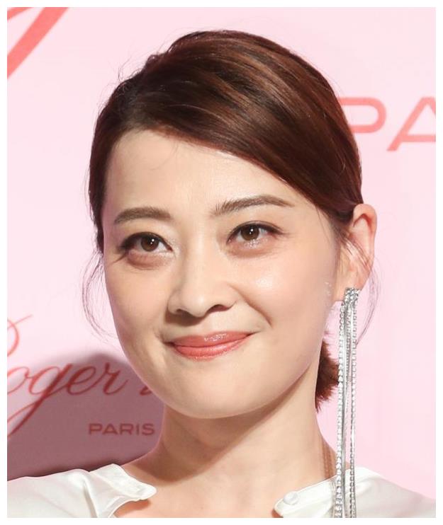 女演员40岁以上,40岁以上女演员50岁 16个40岁左右的女明星谁保养得最差
