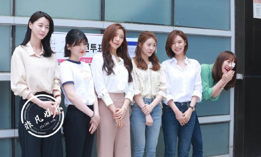 hellovenus女团,hellovenus女团成员 韩国女团hello venus为地方选举事前投票